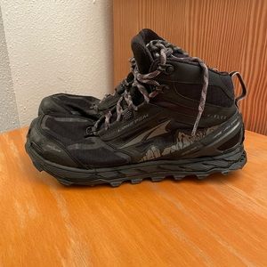Altra Lone Peak Mid